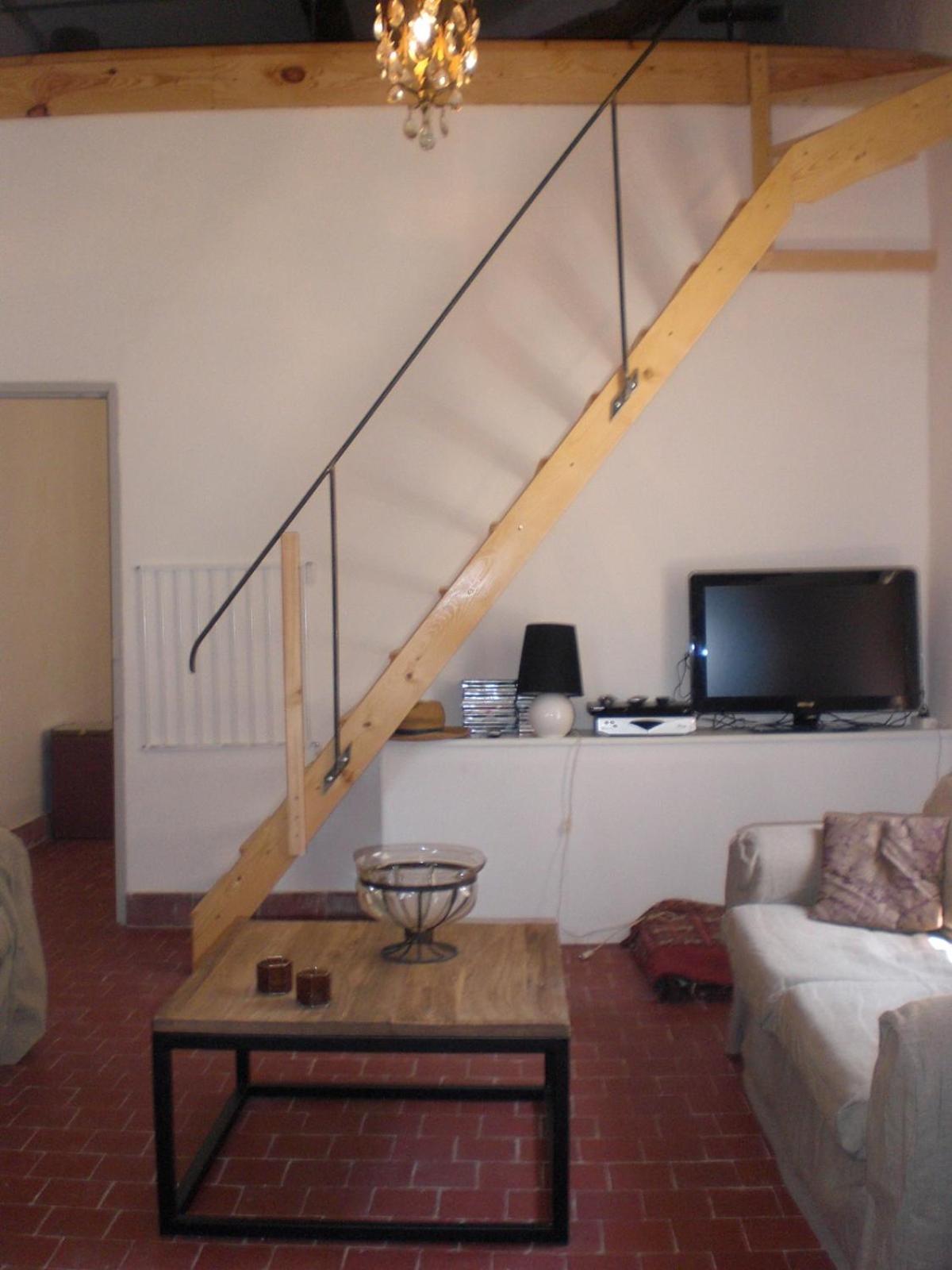 Chateau De Peyrolles Apt Esterno foto