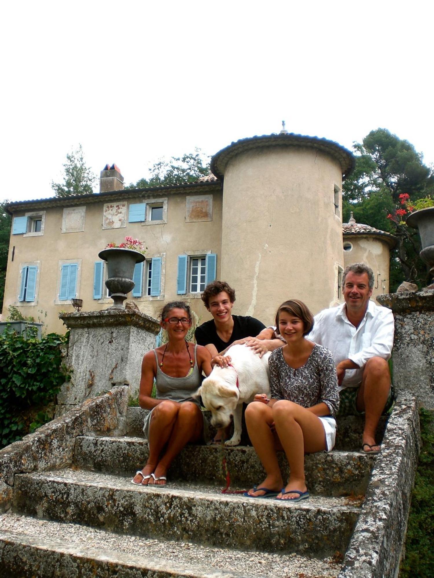 Chateau De Peyrolles Apt Esterno foto